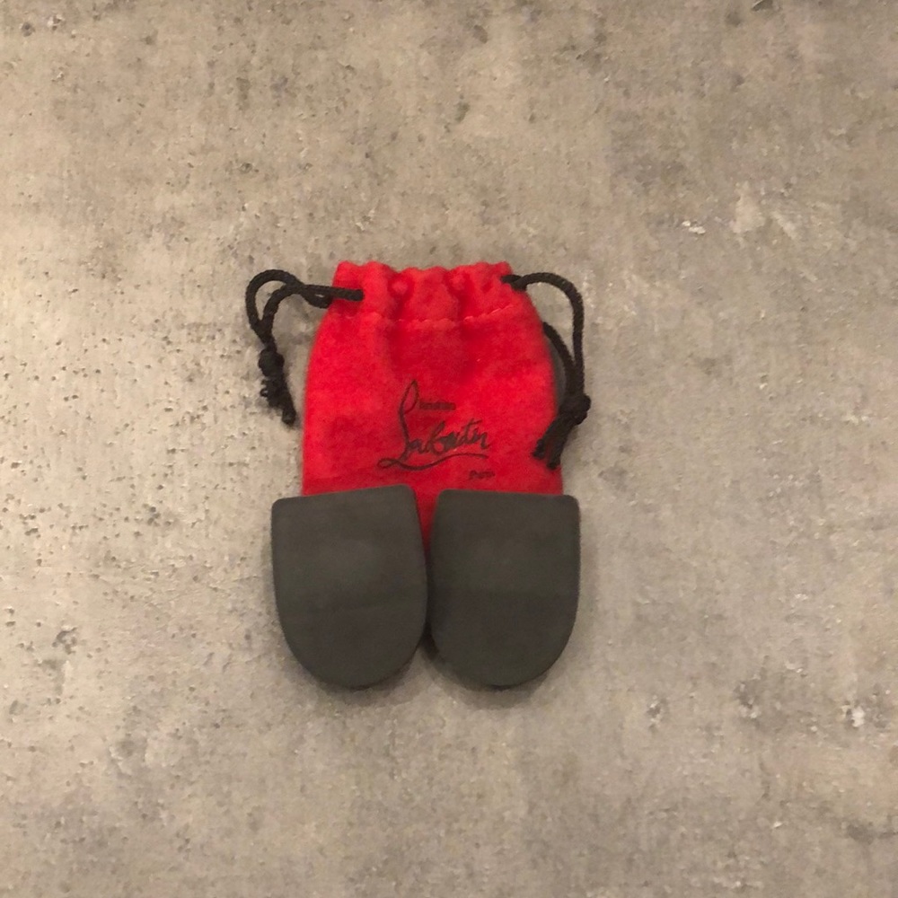 Louboutin bootie heel taps